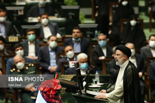 رئیس جمهور دولت را از شکل جزیره ای خارج کند