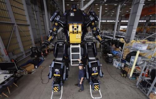 ربات 4 و نیم متری ژاپنی با قیمت 3 میلیون دلار فروخته می شود
