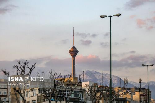بازدید از برج میلاد به سبب آلودگی هوا تعطیل شد
