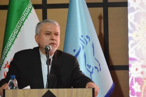 ازنا با تکمیل هتل پنج ستاره به مقصد گردشگری تبدیل می شود