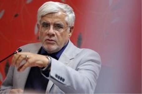 عاجزانه از مردم می خواهم به كاندیداهای اصلاح طلب رأی بدهند