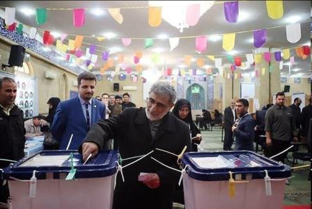 سردار قاآنی رای خویش را به صندوق انداخت